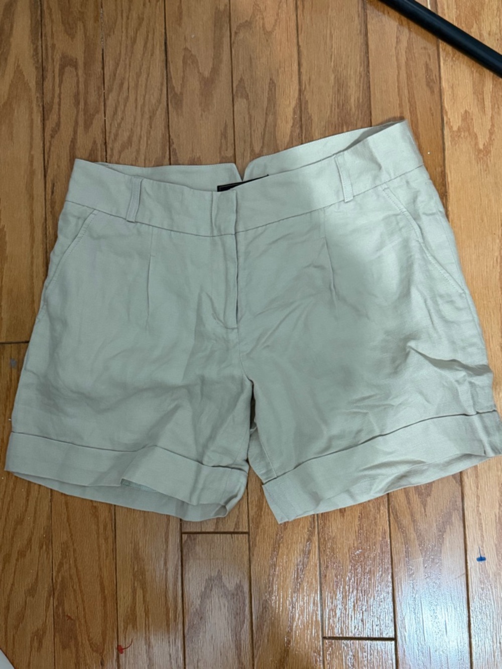 BCBGMaxAzria Women's tan Shorts size 6